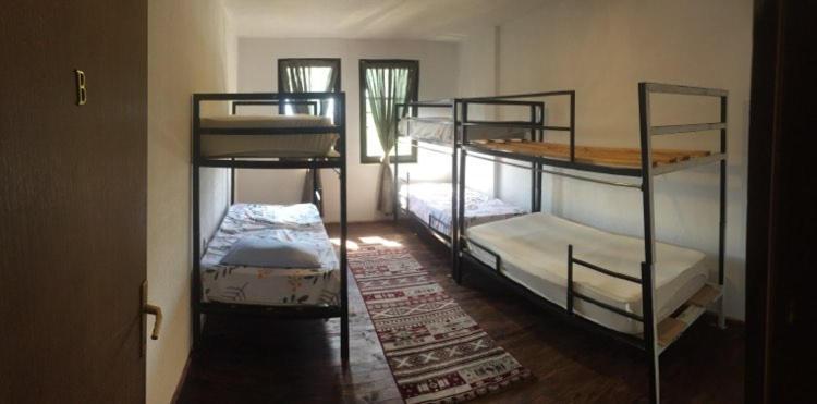Oda Guesthouse Prizren Bagian luar foto